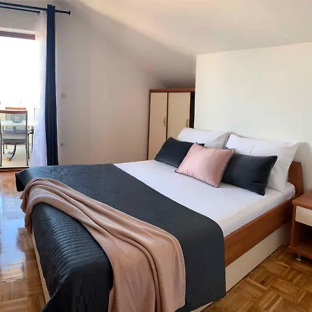 In Sv. Filip I Jakov 36764 Daire *